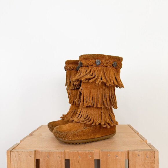 Vintage Minnetonka y2k Tall Tiered Fringed Moccasin Boots Kids Toddler Size 7 - Picture 1 of 8